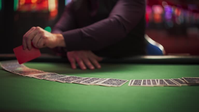 Connect and Play via 友達とできるポーカーアプリ